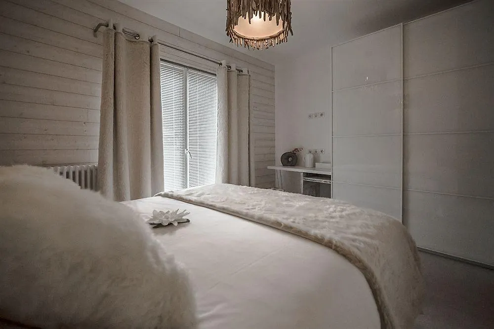 Rock Noir & Spa La Salle-les-Alpes 4*,