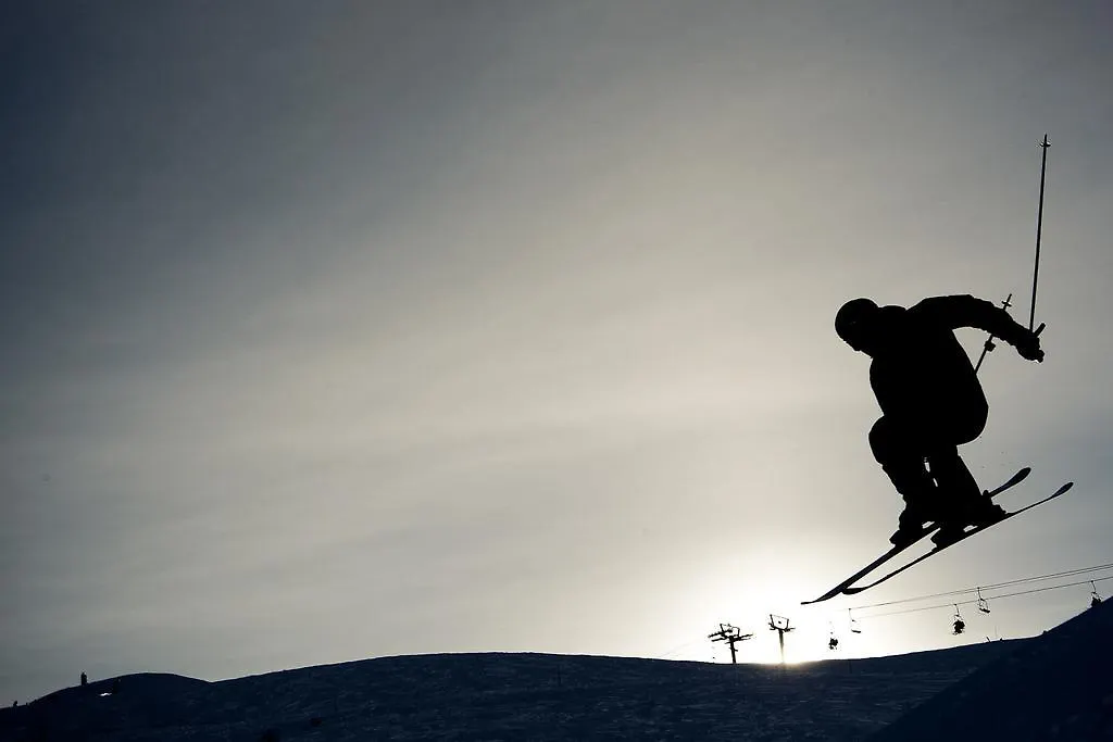 Rock Noir & Spa La Salle-les-Alpes 4*,