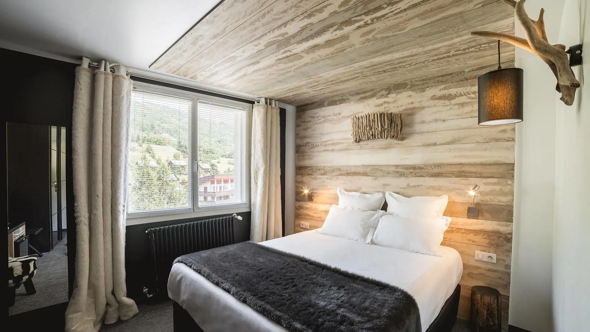 Rock Noir & Spa La Salle-les-Alpes Hotel